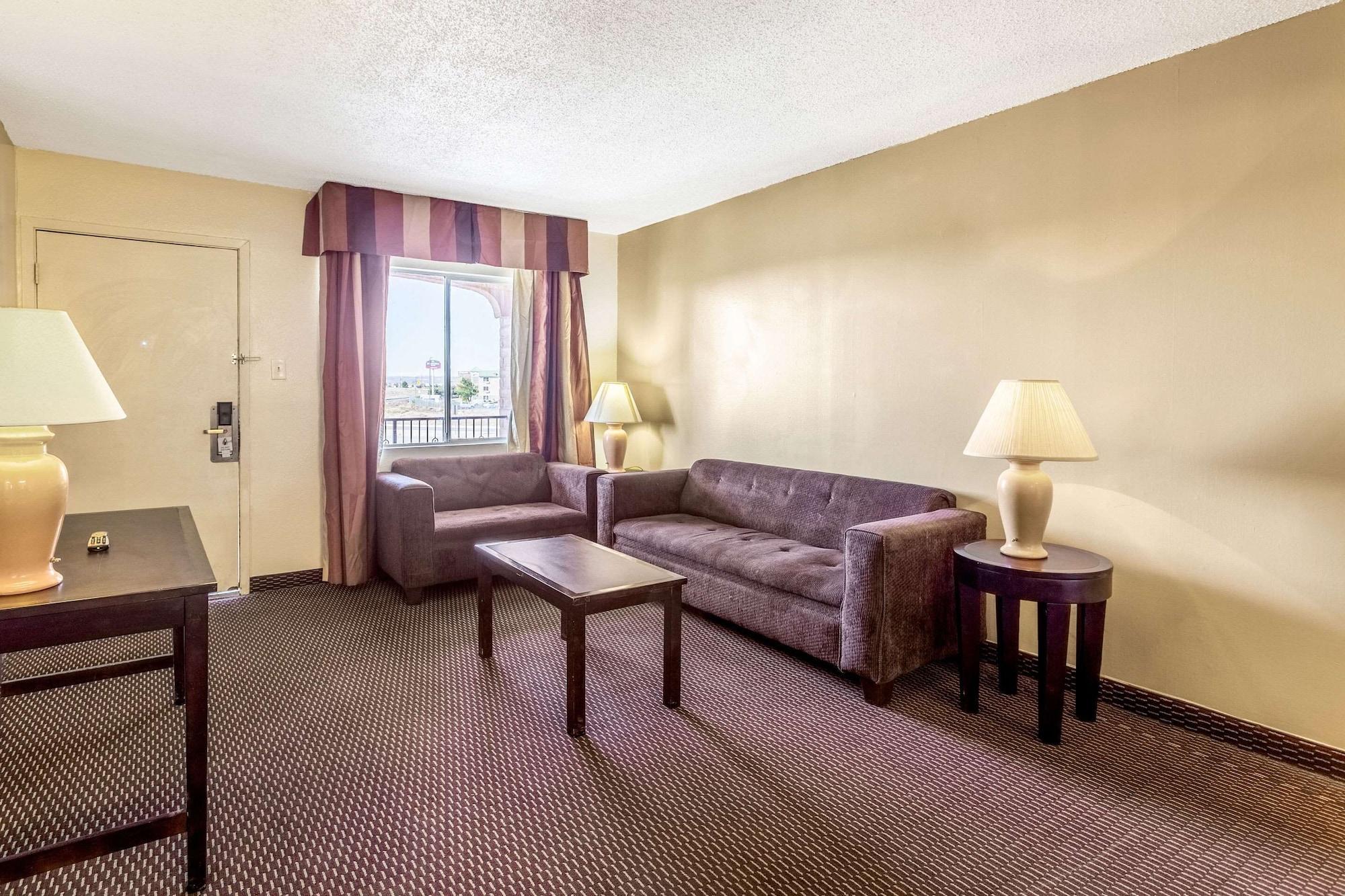 Mesilla Valley Days Inn & Suites ラスクルーセス エクステリア 写真