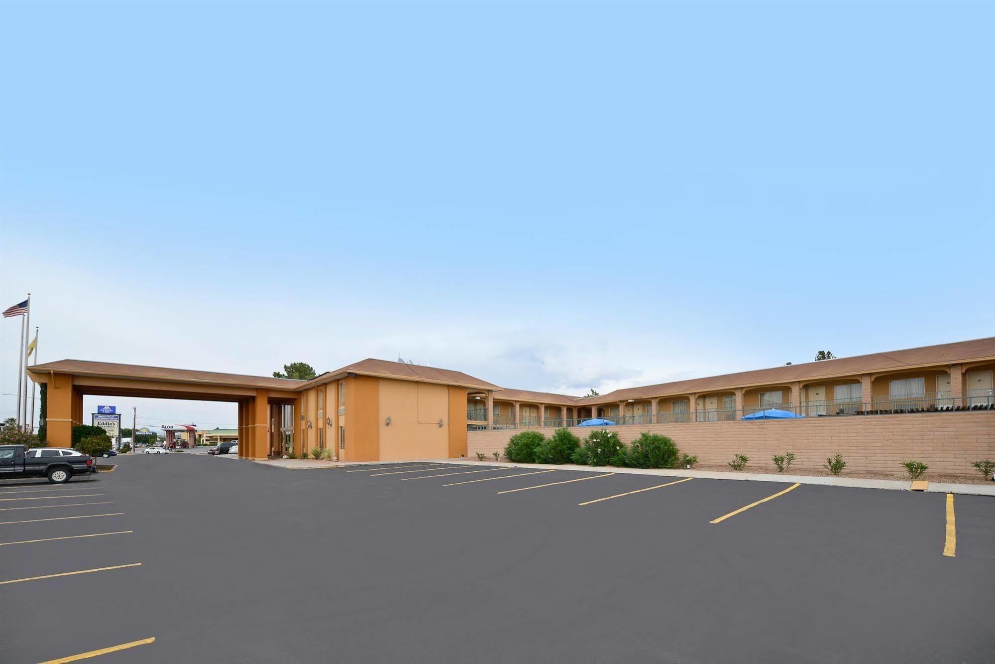 Mesilla Valley Days Inn & Suites ラスクルーセス エクステリア 写真