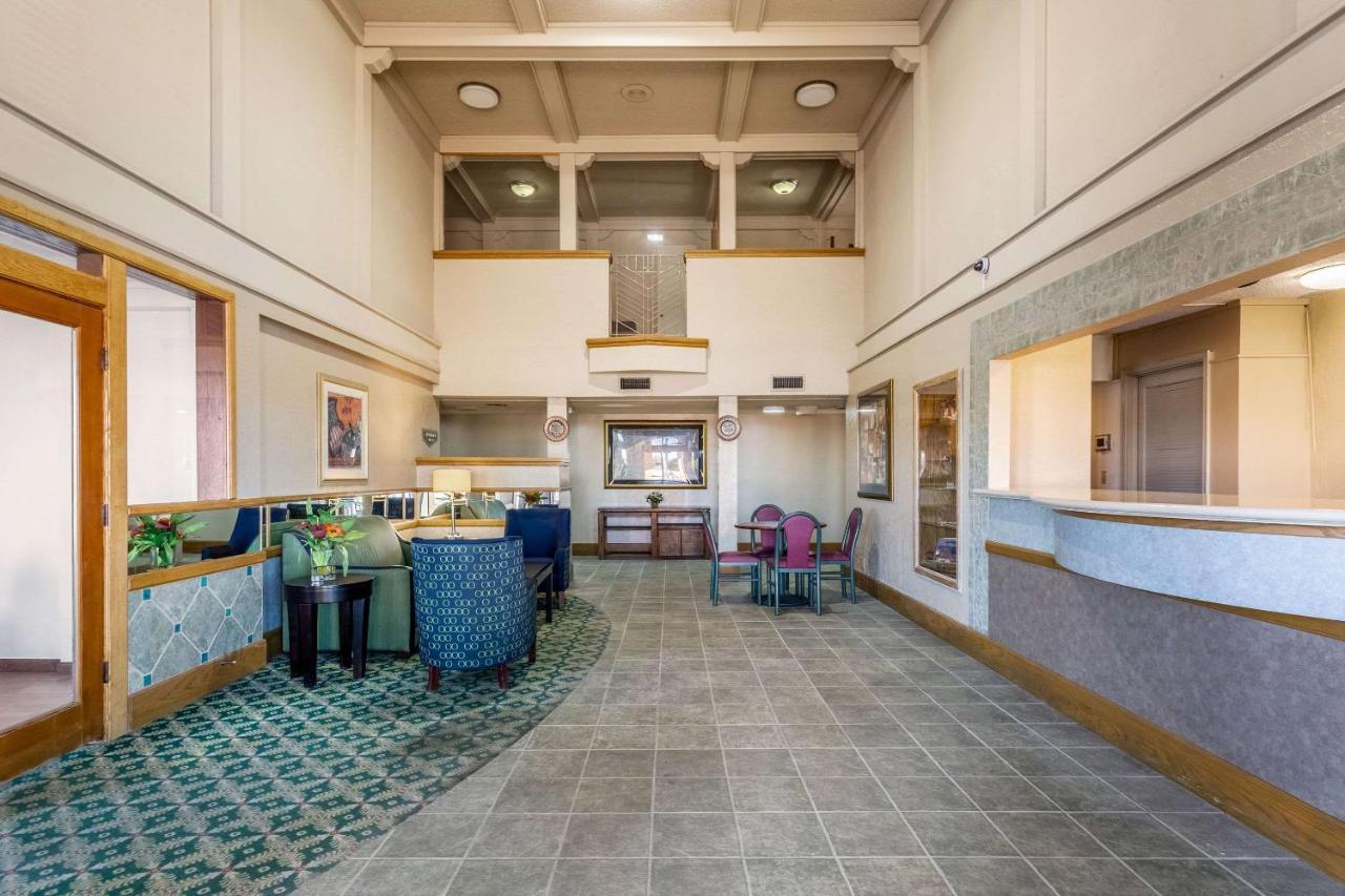 Mesilla Valley Days Inn & Suites ラスクルーセス エクステリア 写真